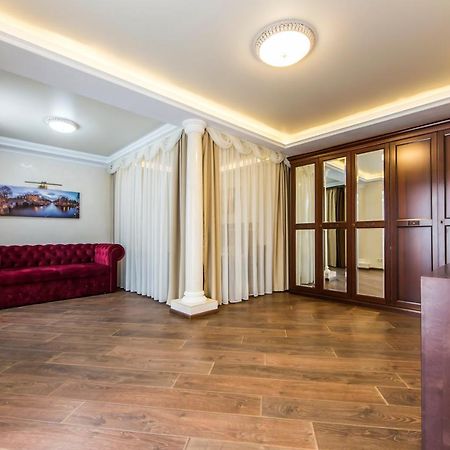 Шикарная Квартира Возле Костёла В Центре Kiev Extérieur photo