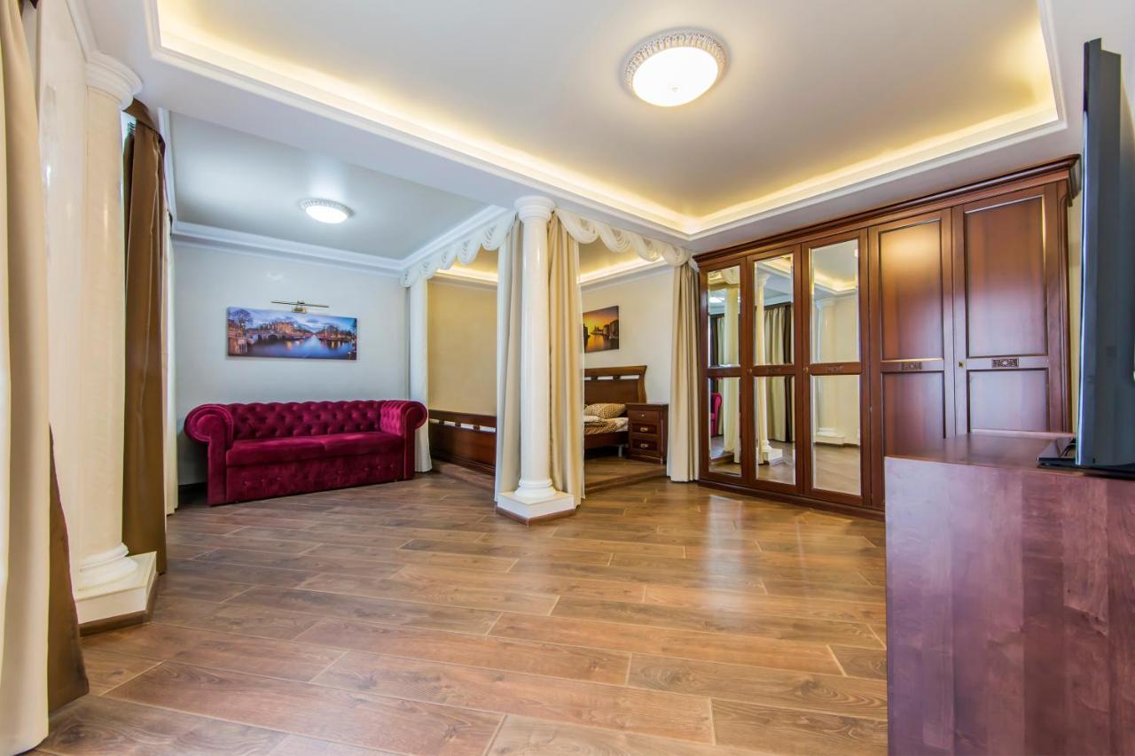 Шикарная Квартира Возле Костёла В Центре Kiev Extérieur photo